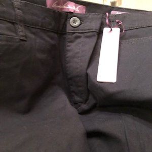 GV Amanda 14 Short Black Twill Trouser NWT